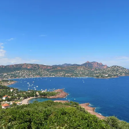 Apartment Agay Cap Esterel Village G1 - T2 Large Jardin - Ref: 55la *