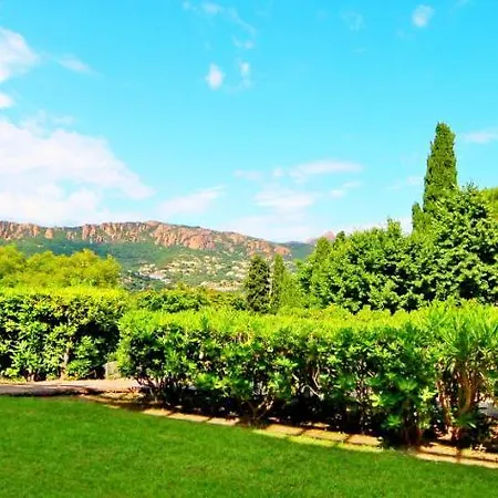 Agay Cap Esterel Village G1 - T2 Large Jardin - Ref: 55la